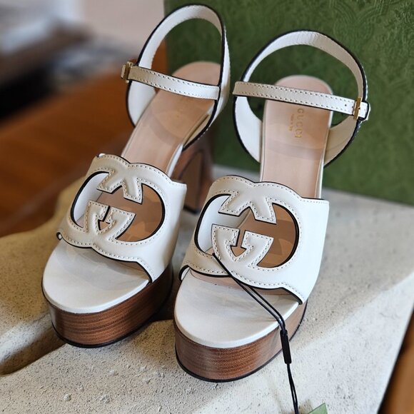 Gucci Women's Interlocking G sandal - Picture 1 of 13
